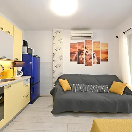 Apartment Apartman Blaz *